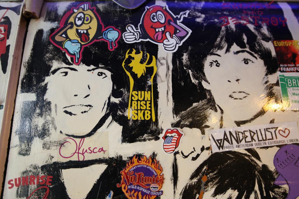 Woodstock Montmartre By Hiphophostels Paris Eksteriør billede
